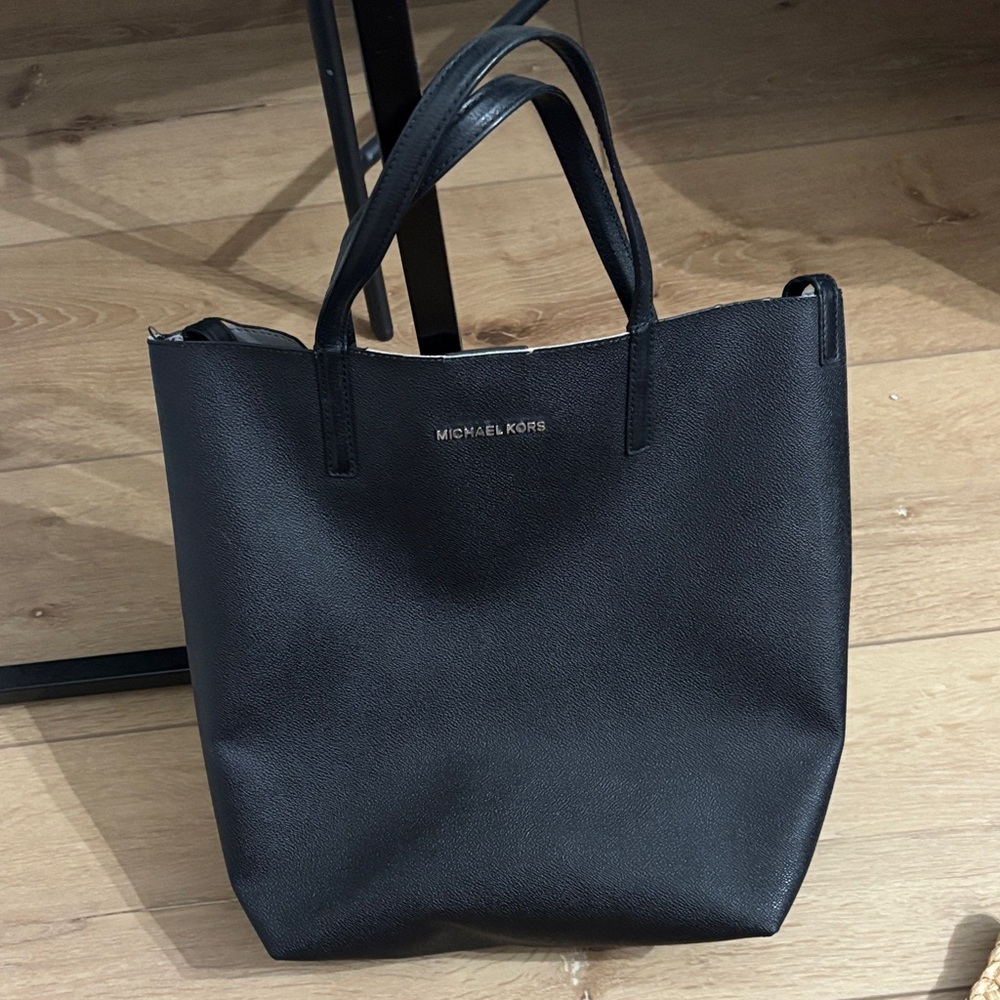 Michael Kors Classic Black Tote